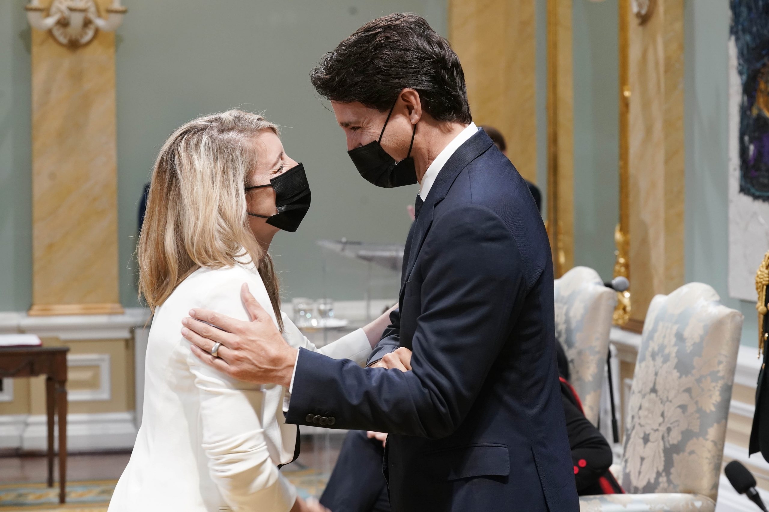 melanie joly and justin trudeau photos