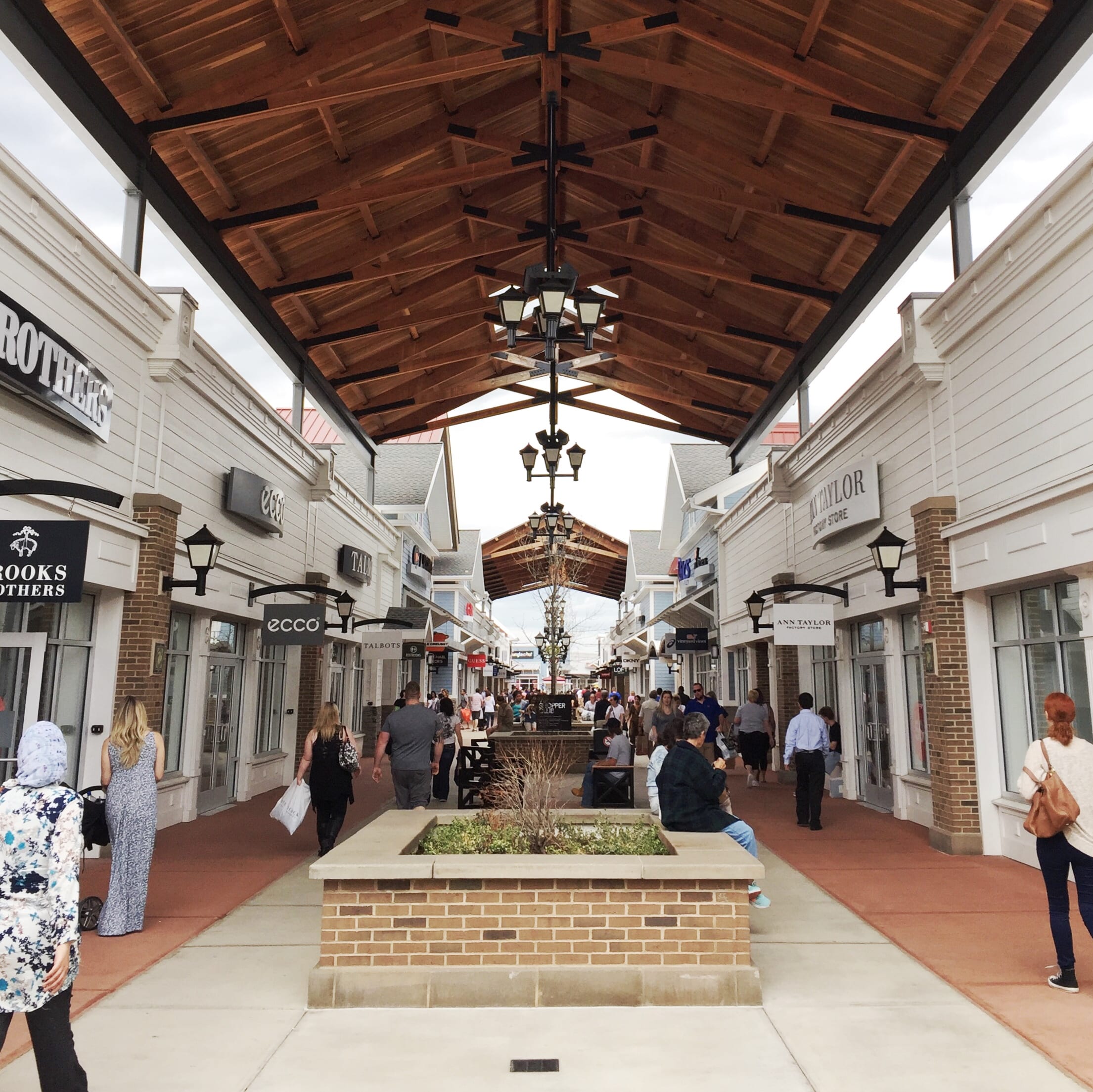 merrimack outlets