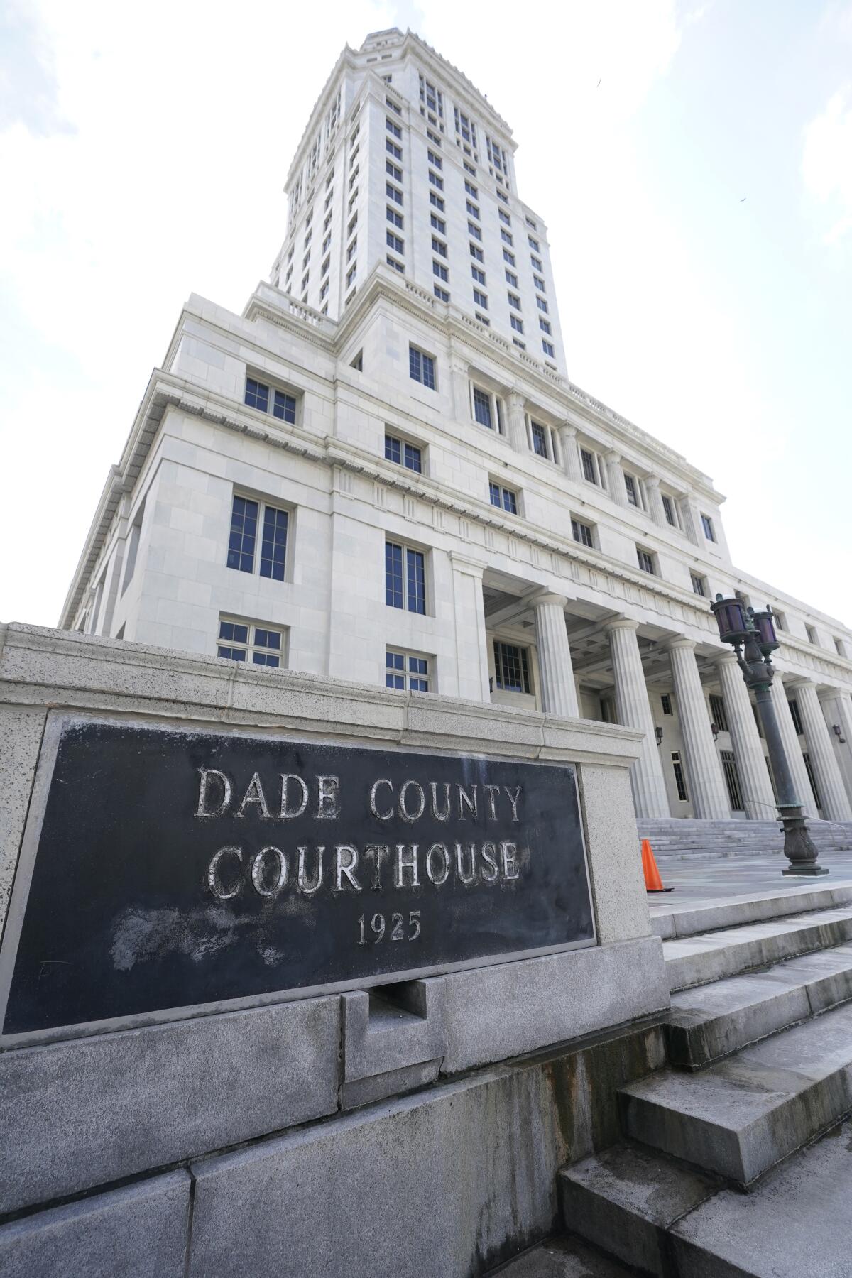 miami dade county court phone number