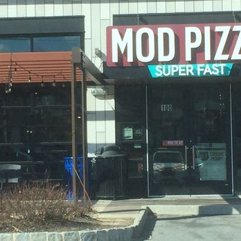 mod pizza newtown square