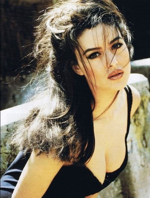 monica bellucci old photos