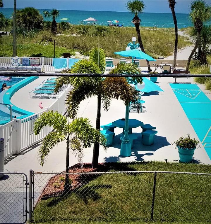 motels in madeira beach florida