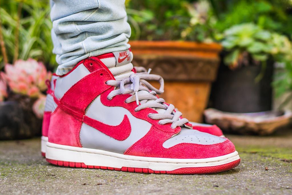 nike dunk high on feet