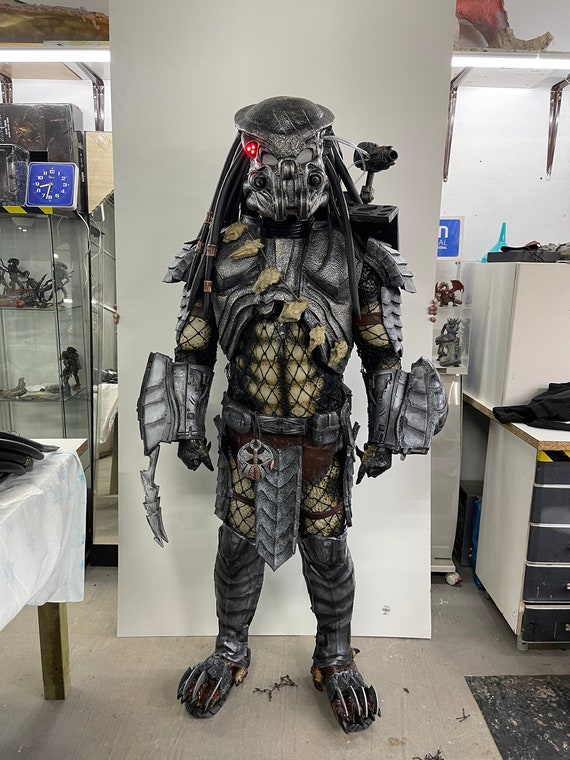 predator halloween costume