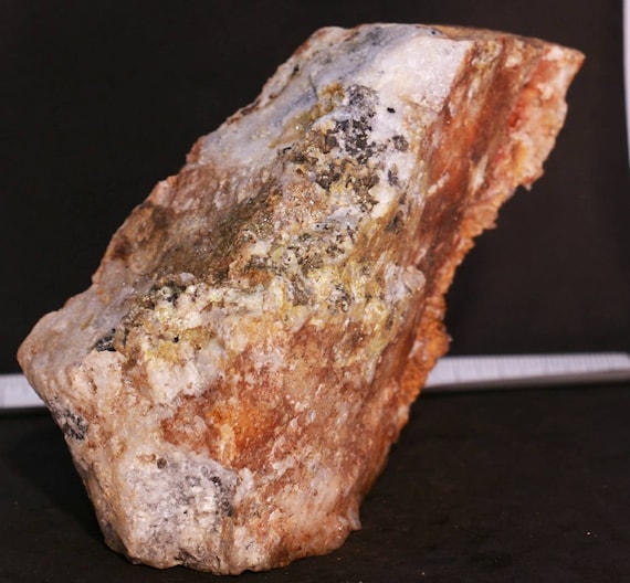 quartz ore