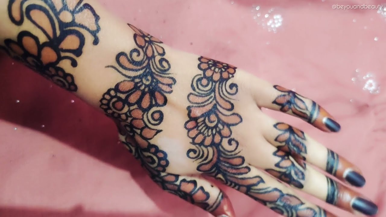 red and black mehndi design