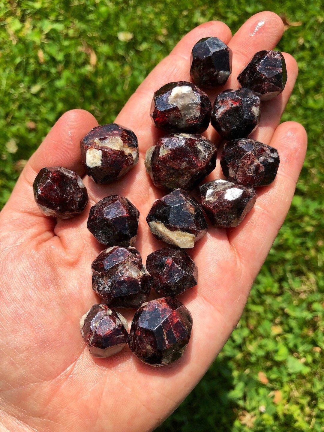 red garnet raw