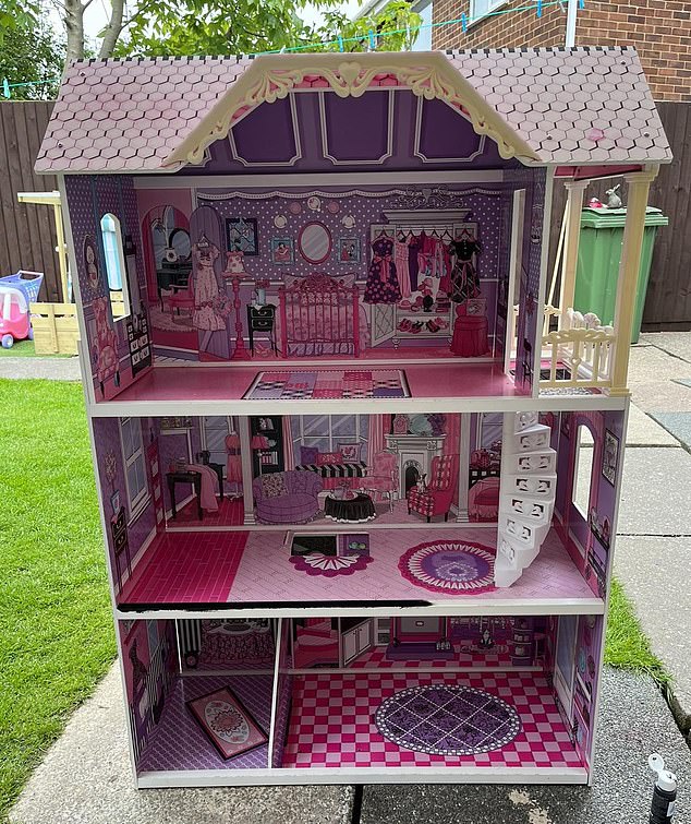 second hand dolls house