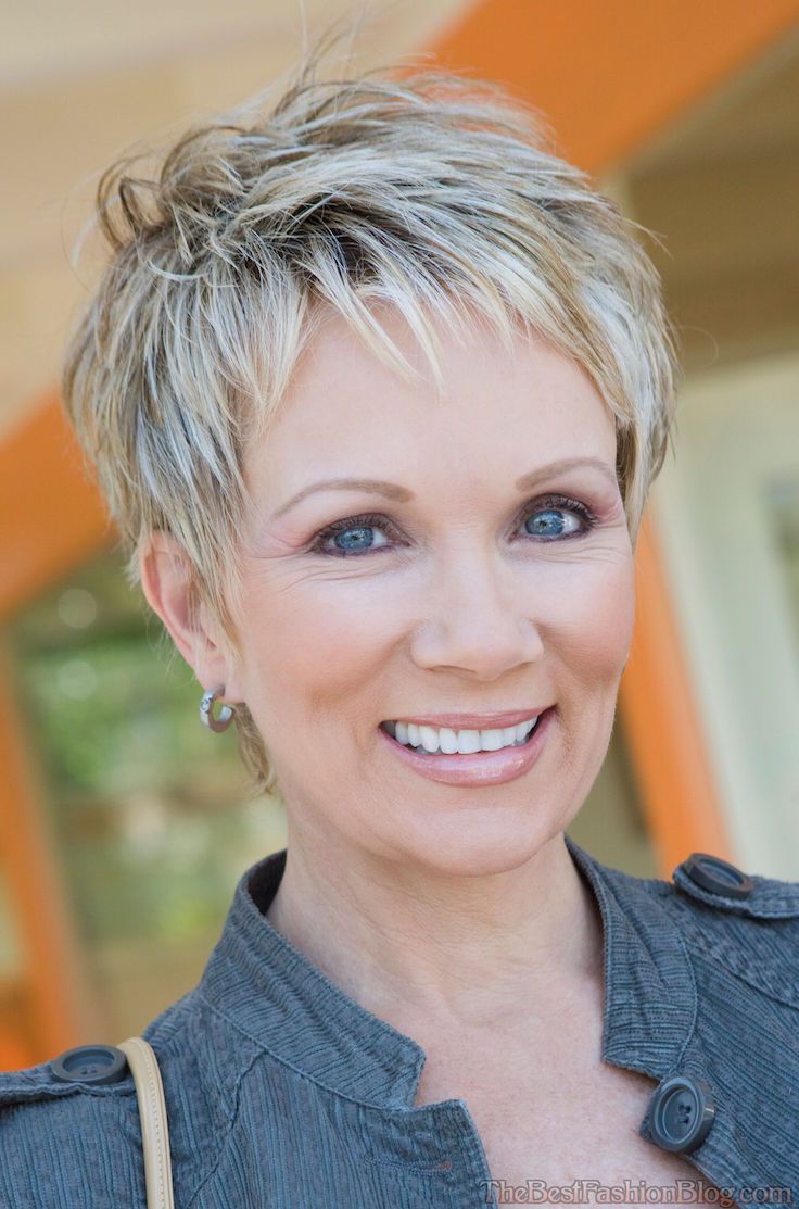 short hairdos for older women