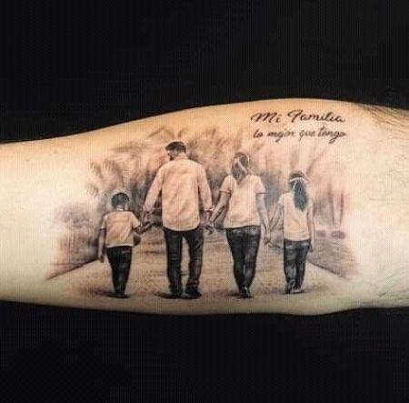 silueta familia tatuaje