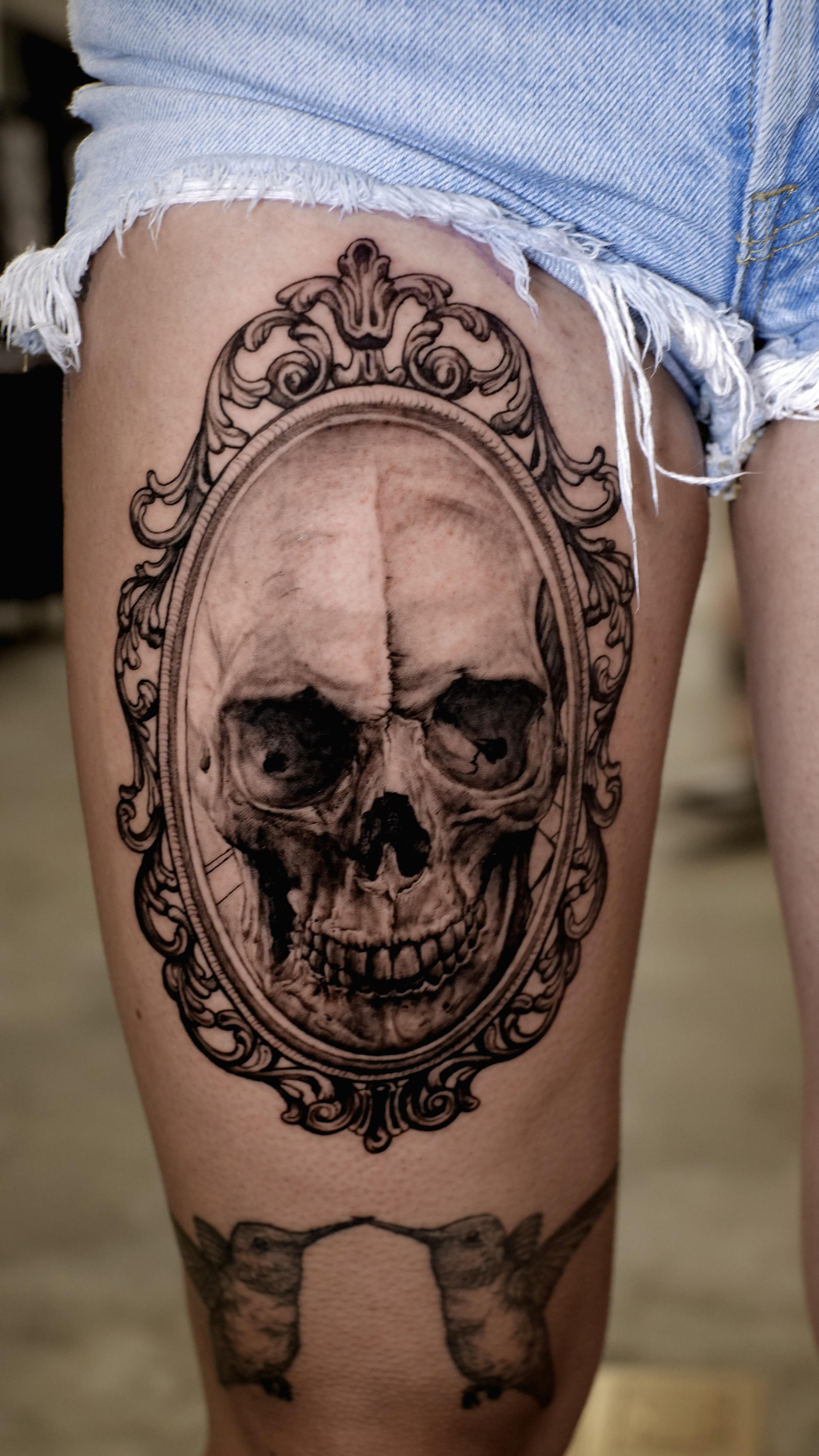 skull tattoo realistic