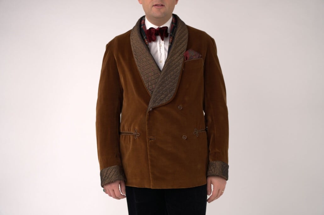 smoking jacket canada