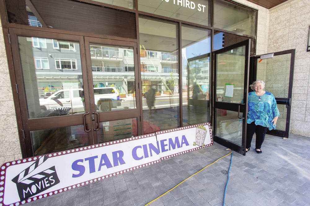 star movie theatre sidney bc