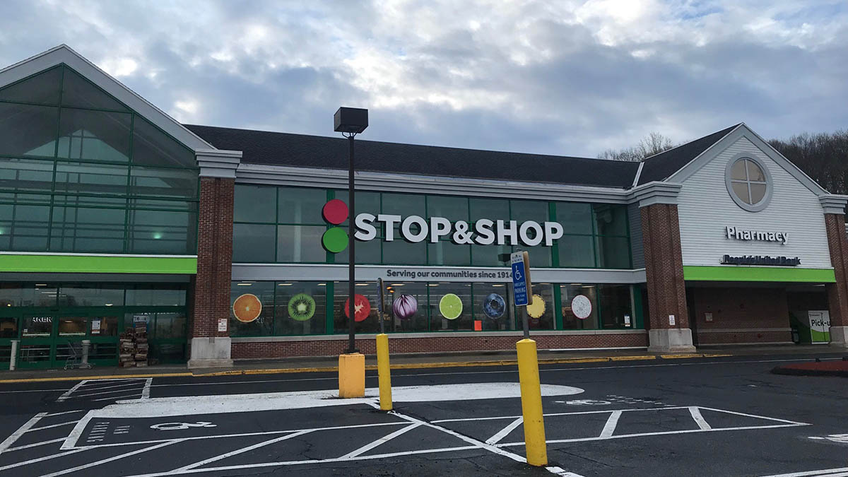 stop and shop hours