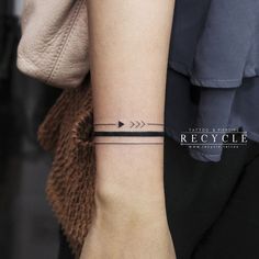 tattoo pulsera mujer