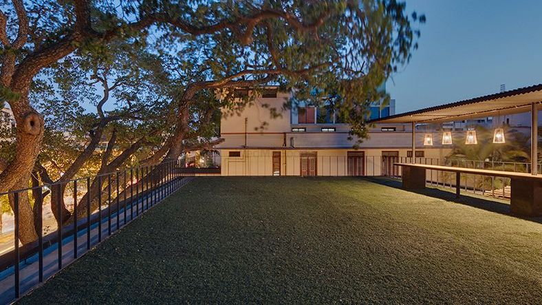 the courtyard shantinagar