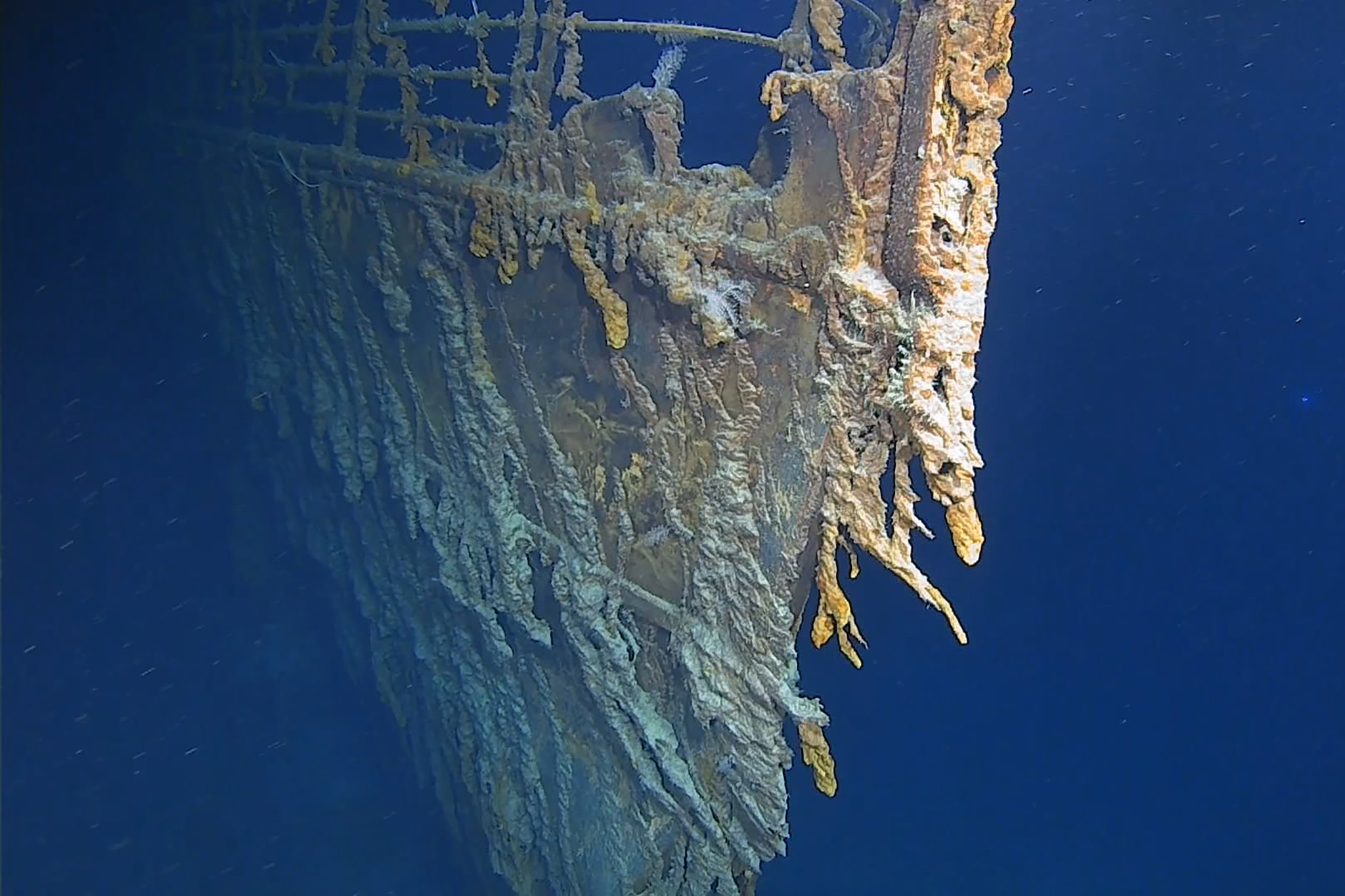 titanic underwater video 2019