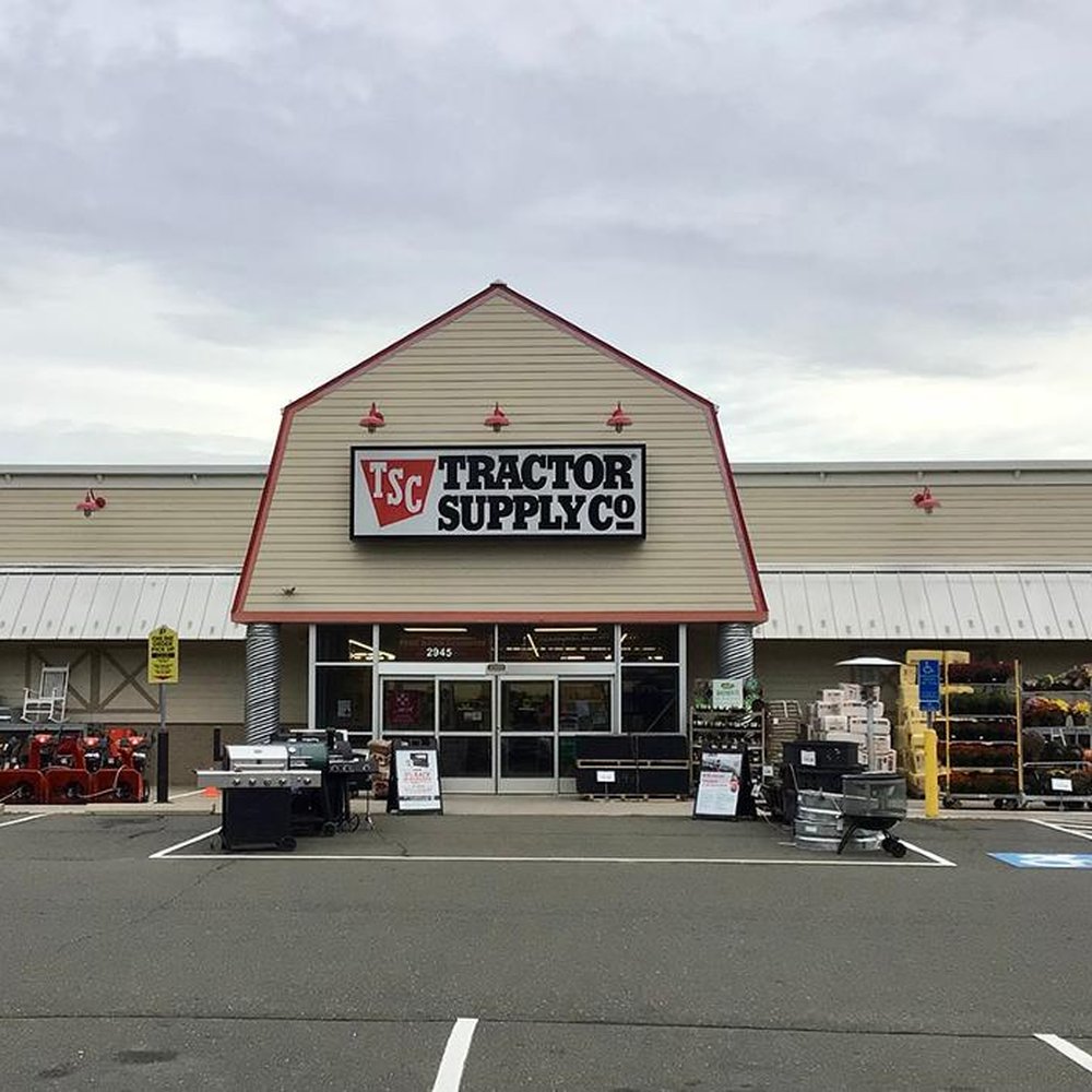 tractor supply riverhead