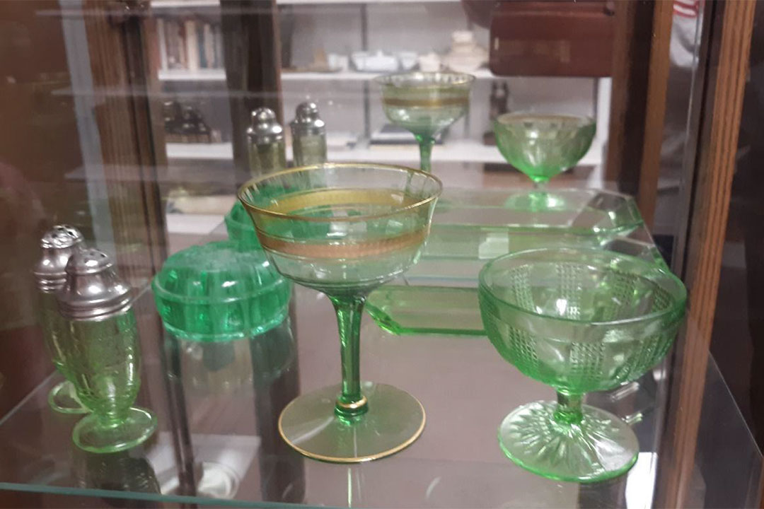 uranium glass glassware