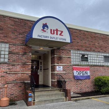 utz outlet hours