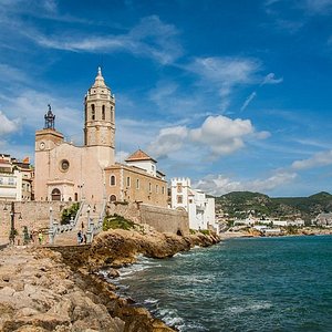 visit sitges