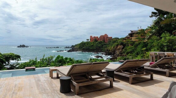 vrbo ixtapa mexico