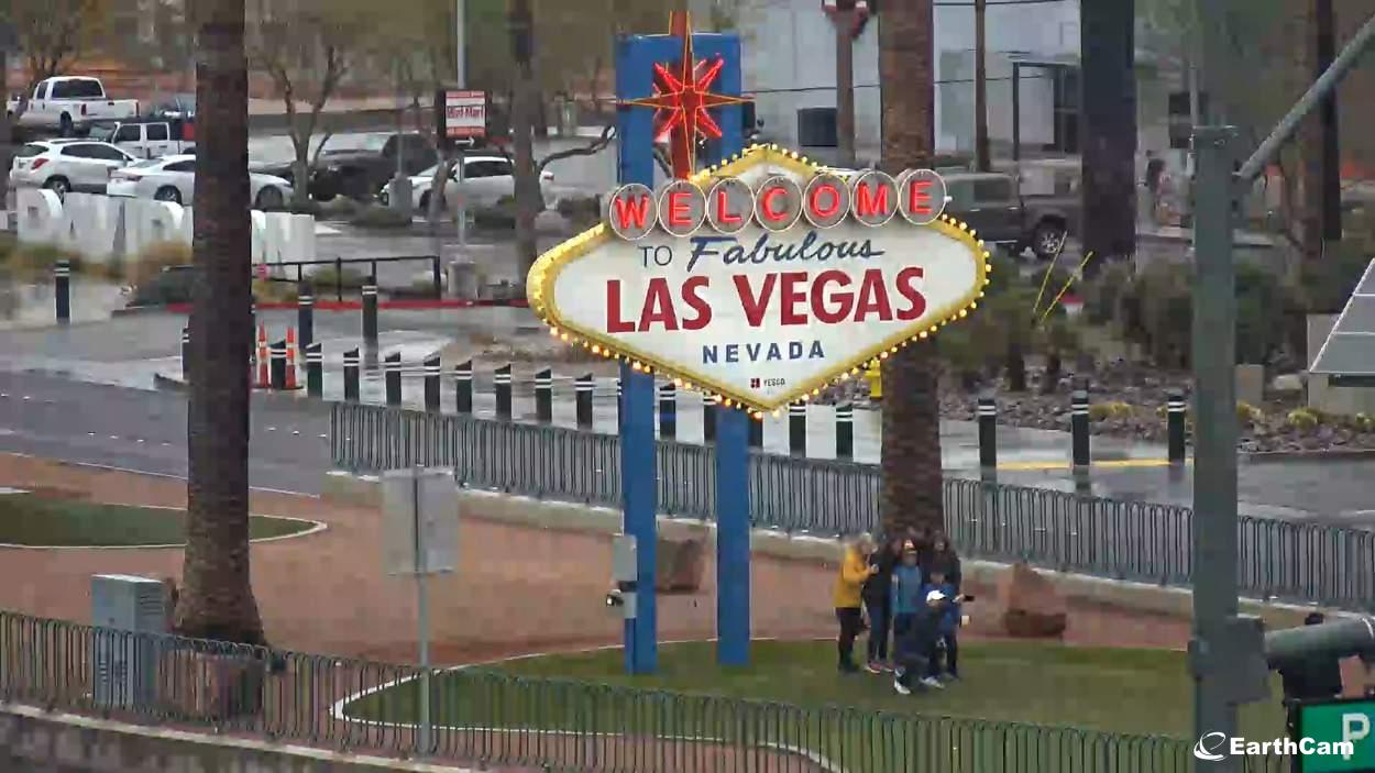 welcome to las vegas sign webcam