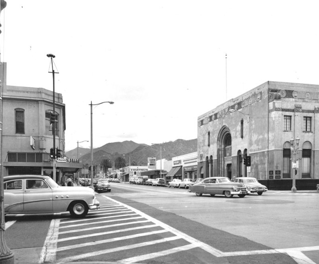 wells fargo azusa ca