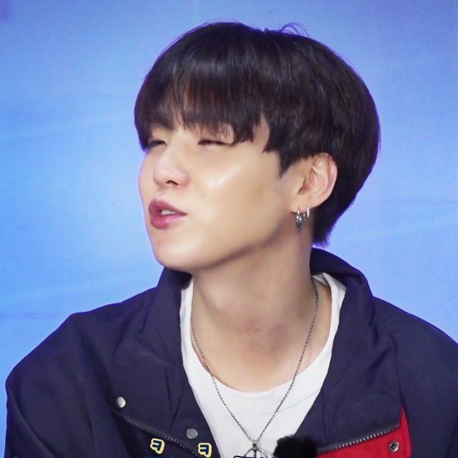 yoongi pout