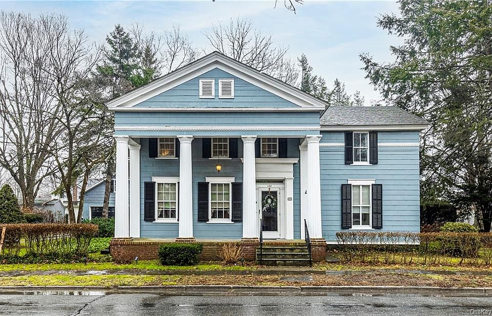 zillow rhinebeck